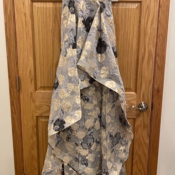 Nicole Bakti Floral Embroidered Jewel Dress - Picture 5 of 11